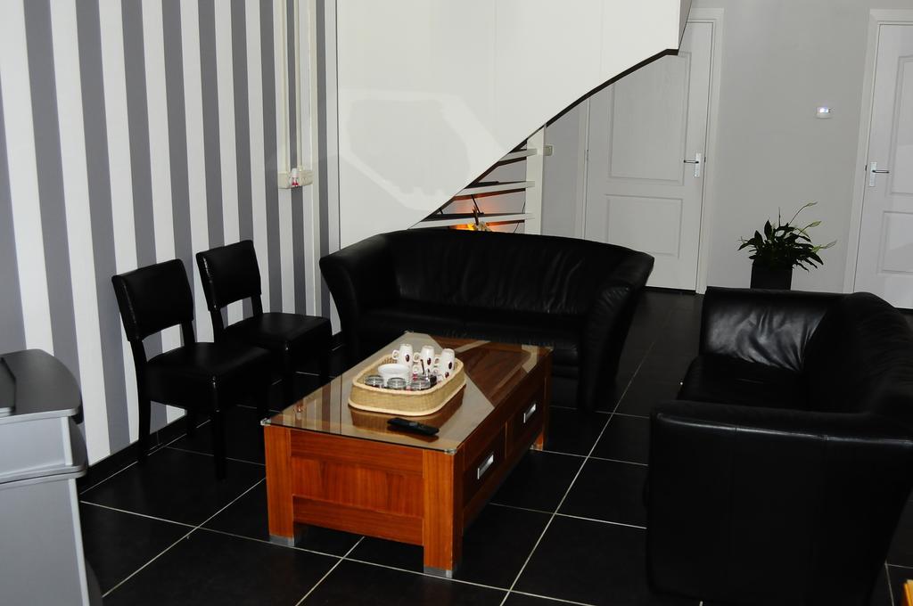Herkenhoek 3 Bedroom Apartement Heeswijk-Dinther 外观 照片